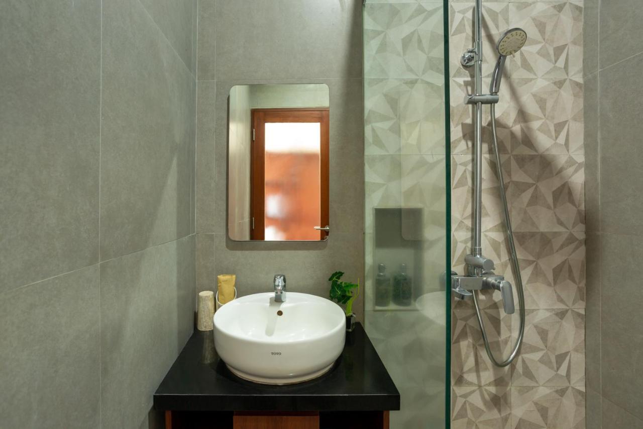 Cove Ransha Hotel